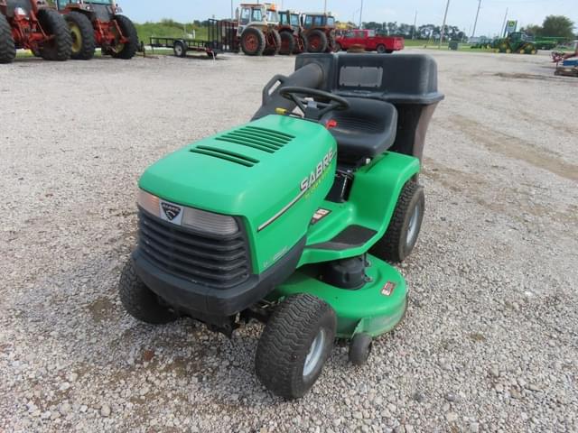 Image of John Deere Sabre equipment image 1
