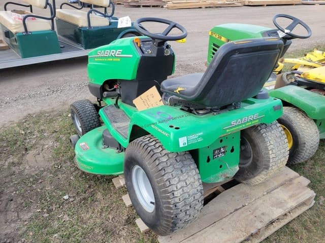 Image of John Deere Sabre equipment image 3