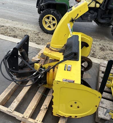 Image of John Deere 47" Snow Blower Image 1