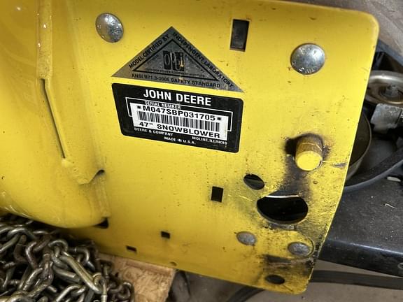 Image of John Deere 47" Snow Blower Image 1