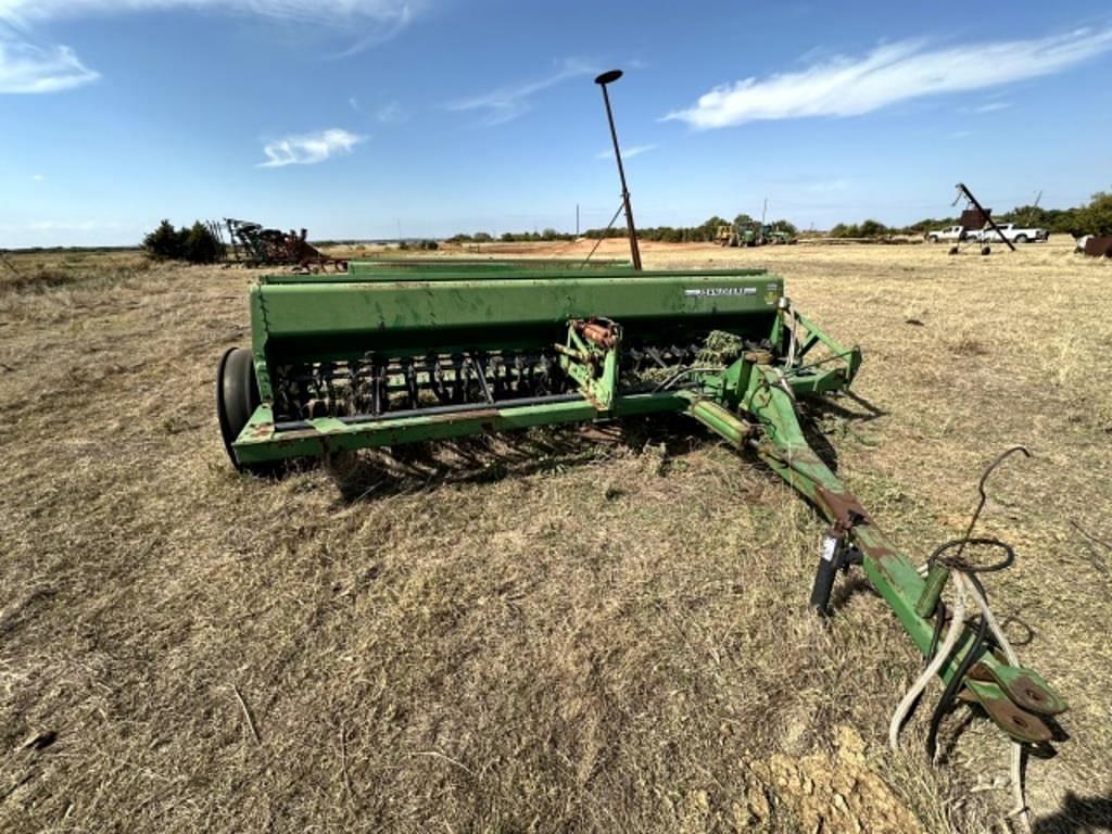 Image of John Deere 450 Image 1