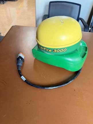 Image of John Deere StarFire 3000 Primary image