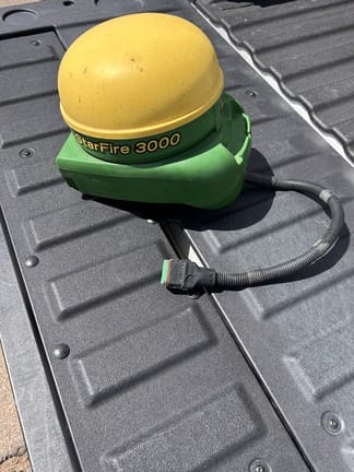 John Deere StarFire 3000 Equipment Image0