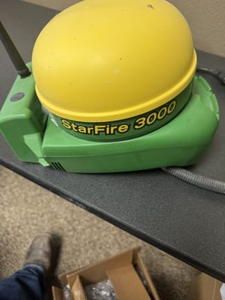 John Deere StarFire 3000 Equipment Image0