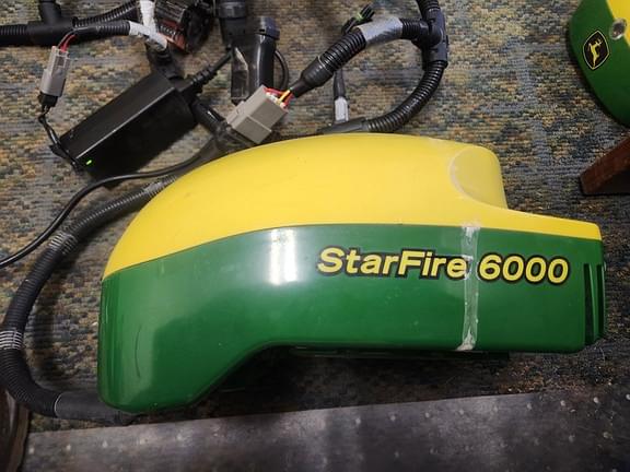 Image of John Deere StarFire 6000 equipment image 1