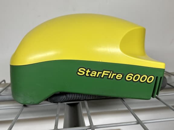 Image of John Deere StarFire 6000 equipment image 1