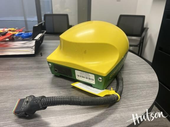 Image of John Deere StarFire 6000 equipment image 1