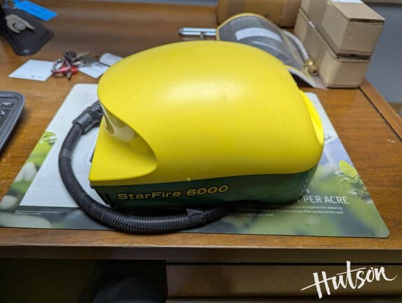 Image of John Deere StarFire 6000 equipment image 1