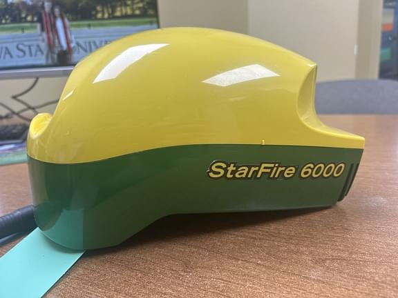 Image of John Deere StarFire 6000 Image 0