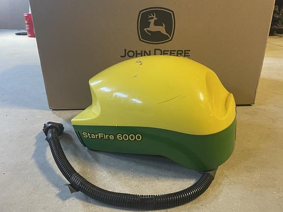 Image of John Deere StarFire 6000 Image 0