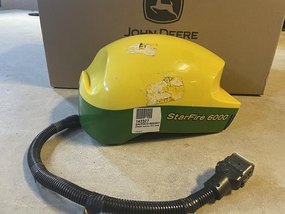 Image of John Deere StarFire 6000 Image 1