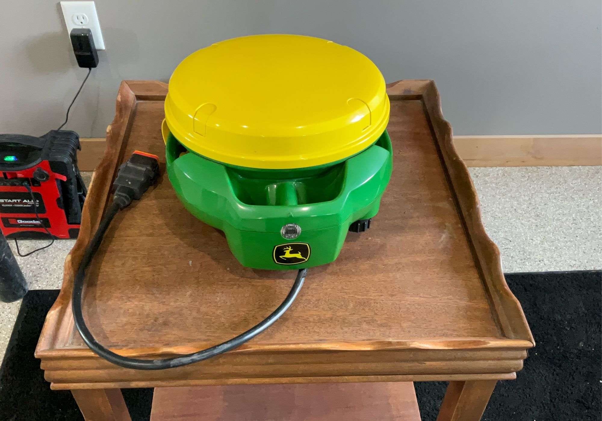 John Deere StarFire 7000 Equipment Image0