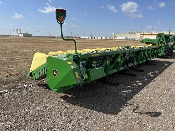 Image of John Deere SH12R equipment image 1