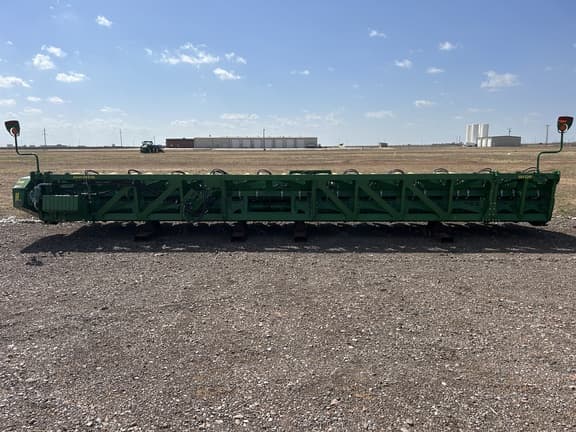 Image of John Deere SH12R equipment image 2