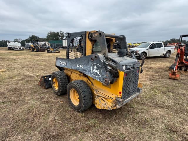 Image of John Deere 324G equipment image 3