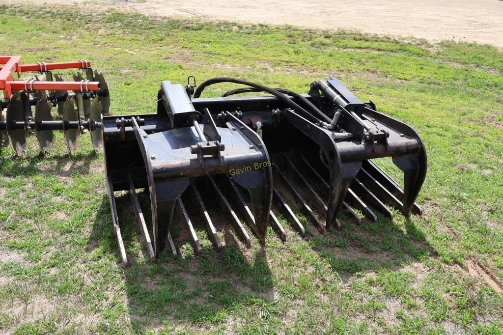 Main image John Deere Worksite Pro GT72