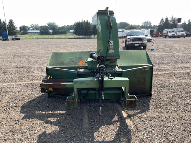 Image of John Deere 696 equipment image 3