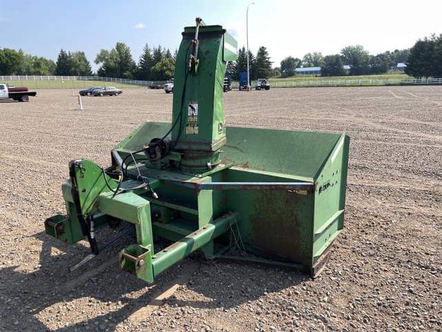 Image of John Deere 696 equipment image 4