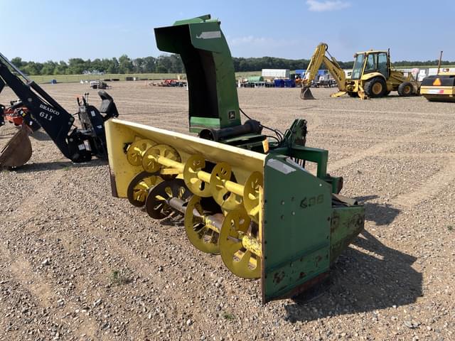 Image of John Deere 696 equipment image 1