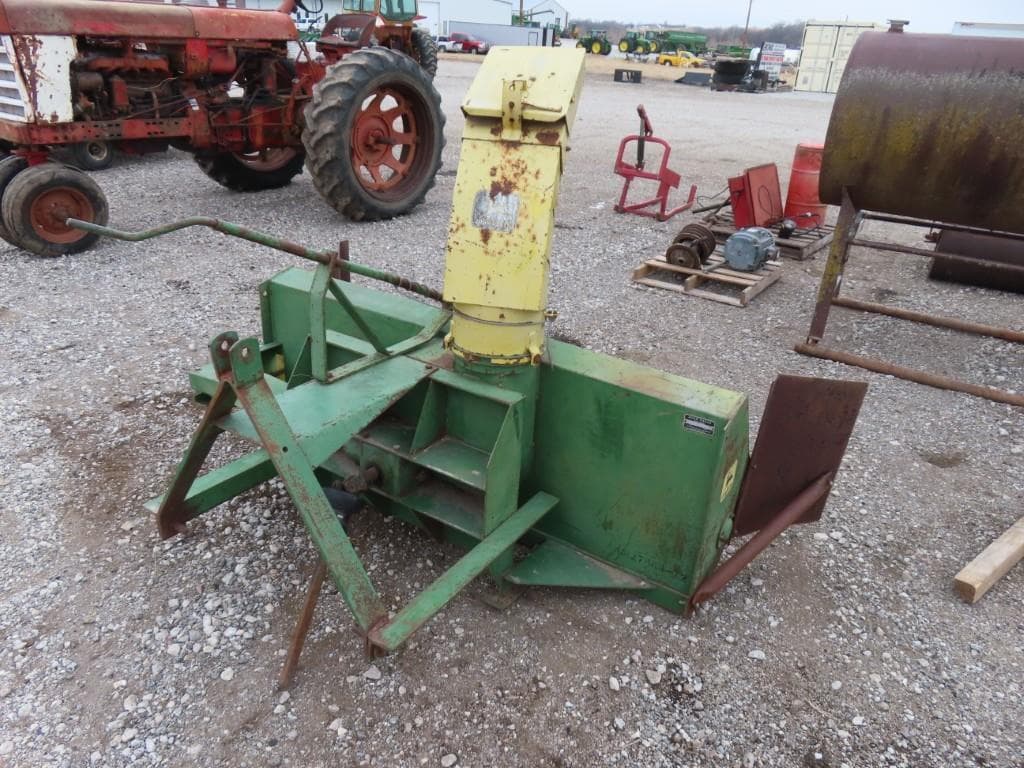 Image of John Deere 00240 Image 1