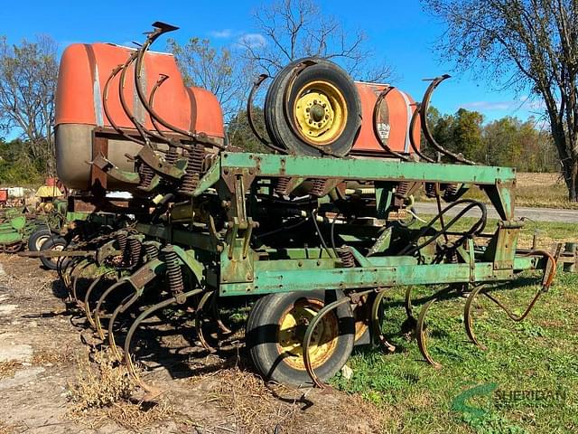 Image of John Deere 1010 equipment image 4