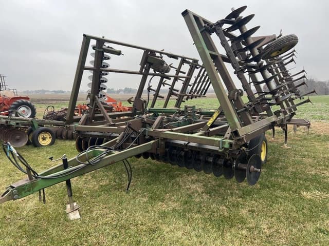 Image of John Deere 722 equipment image 1