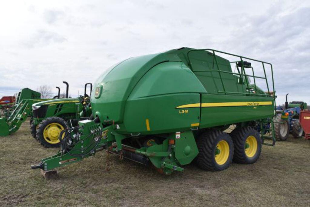 Main image John Deere L341