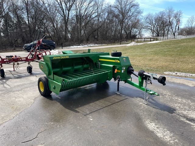 Image of John Deere 328 equipment image 2