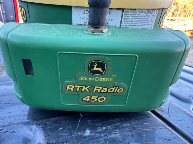 Image of John Deere StarFire 3000 equipment image 2