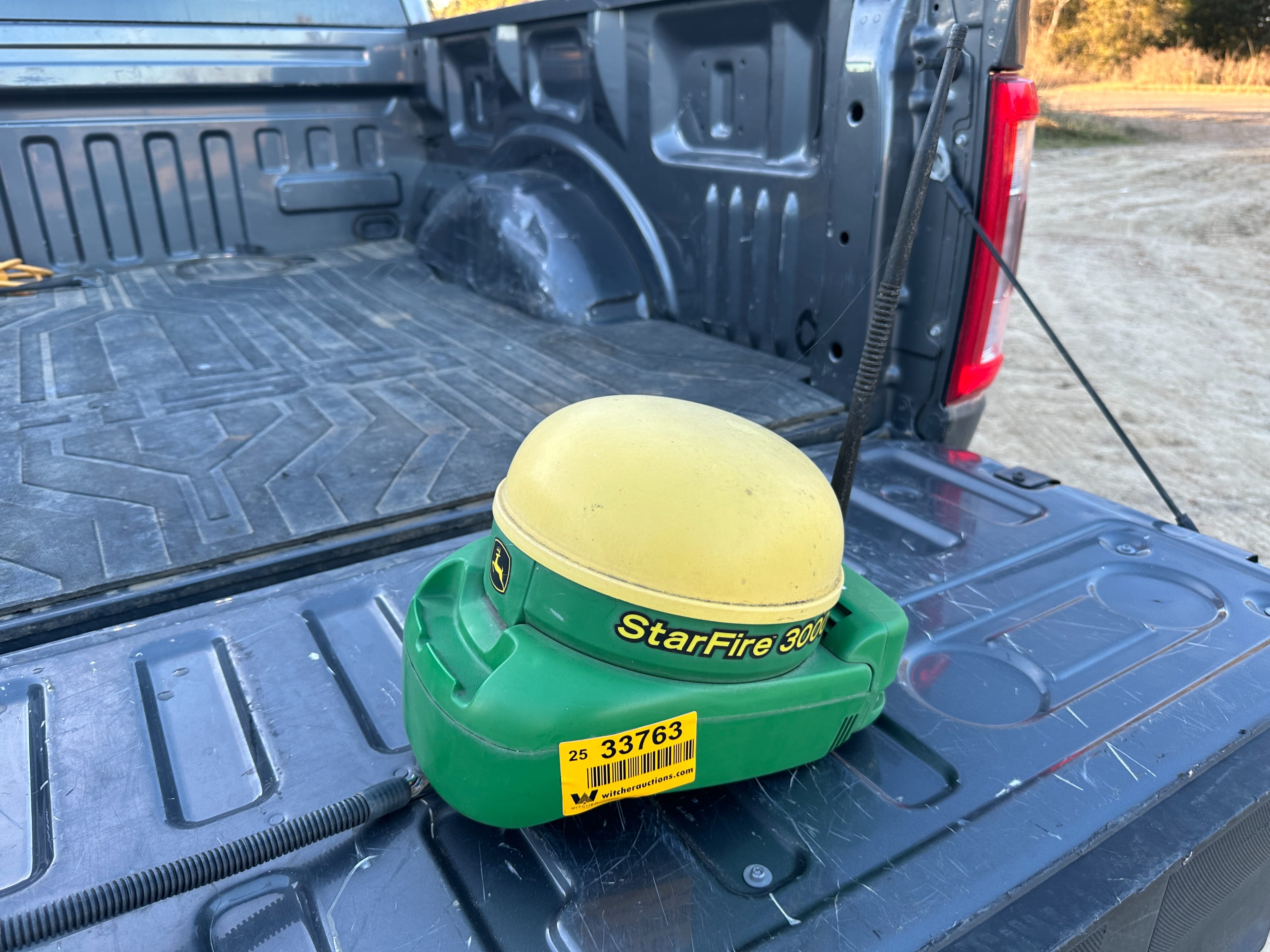 John Deere StarFire 3000 Equipment Image0