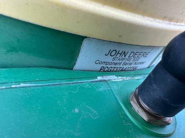 Image of John Deere StarFire 3000 equipment image 3
