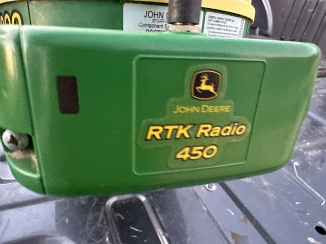 Image of John Deere StarFire 3000 equipment image 2