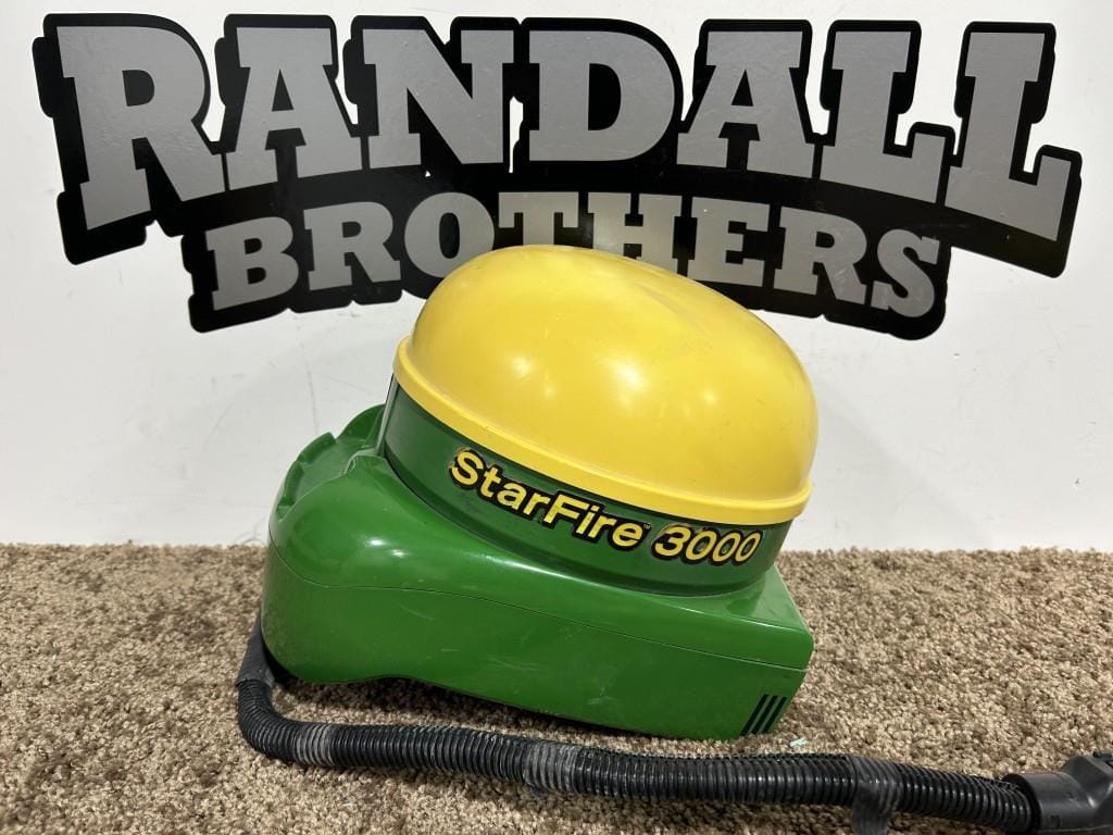 John Deere StarFire 3000 Equipment Image0
