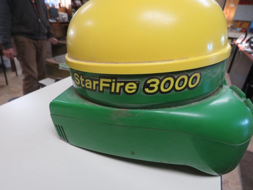 Image of John Deere StarFire 3000 Image 1