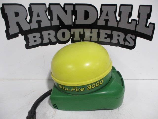 Image of John Deere StarFire 3000 equipment image 2