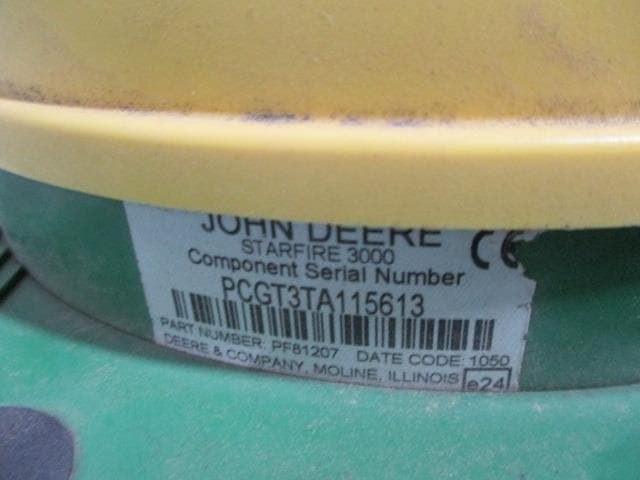 Image of John Deere StarFire 3000 equipment image 4
