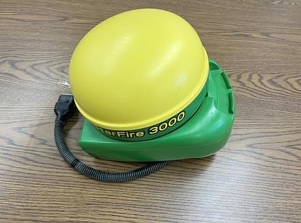 Image of John Deere StarFire 3000 Image 0