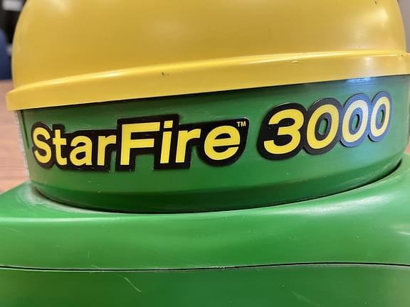 Image of John Deere StarFire 3000 Image 1