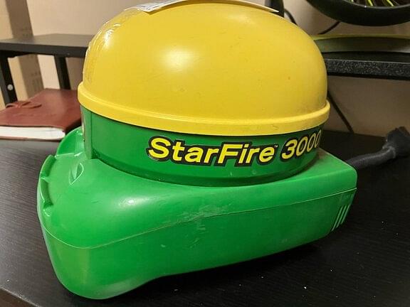 Image of John Deere StarFire 3000 Image 1