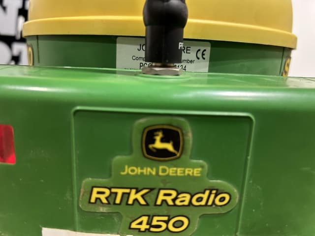 Image of John Deere StarFire 3000 equipment image 3