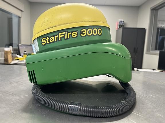 Image of John Deere StarFire 3000 Primary image