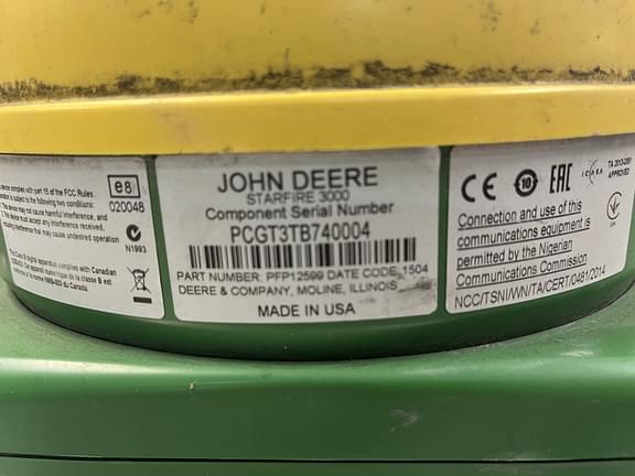 Image of John Deere StarFire 3000 equipment image 4