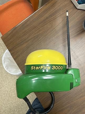 Image of John Deere StarFire 3000 Primary image