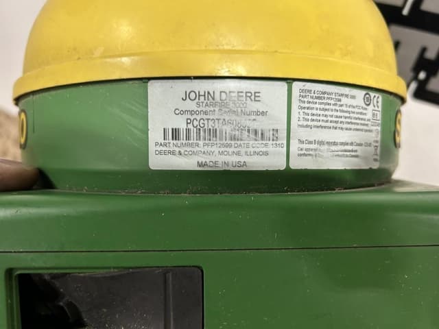 Image of John Deere StarFire 3000 equipment image 3