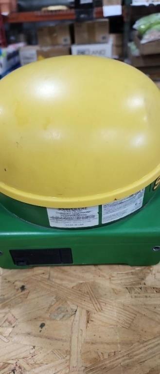 Image of John Deere StarFire 3000 equipment image 1
