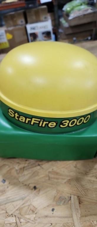 Image of John Deere StarFire 3000 equipment image 2