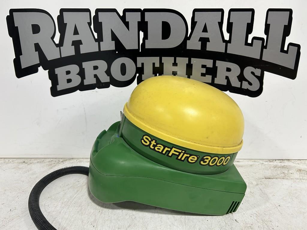 Image of John Deere StarFire 3000 Primary image
