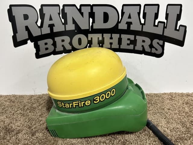 Image of John Deere StarFire 3000 equipment image 1