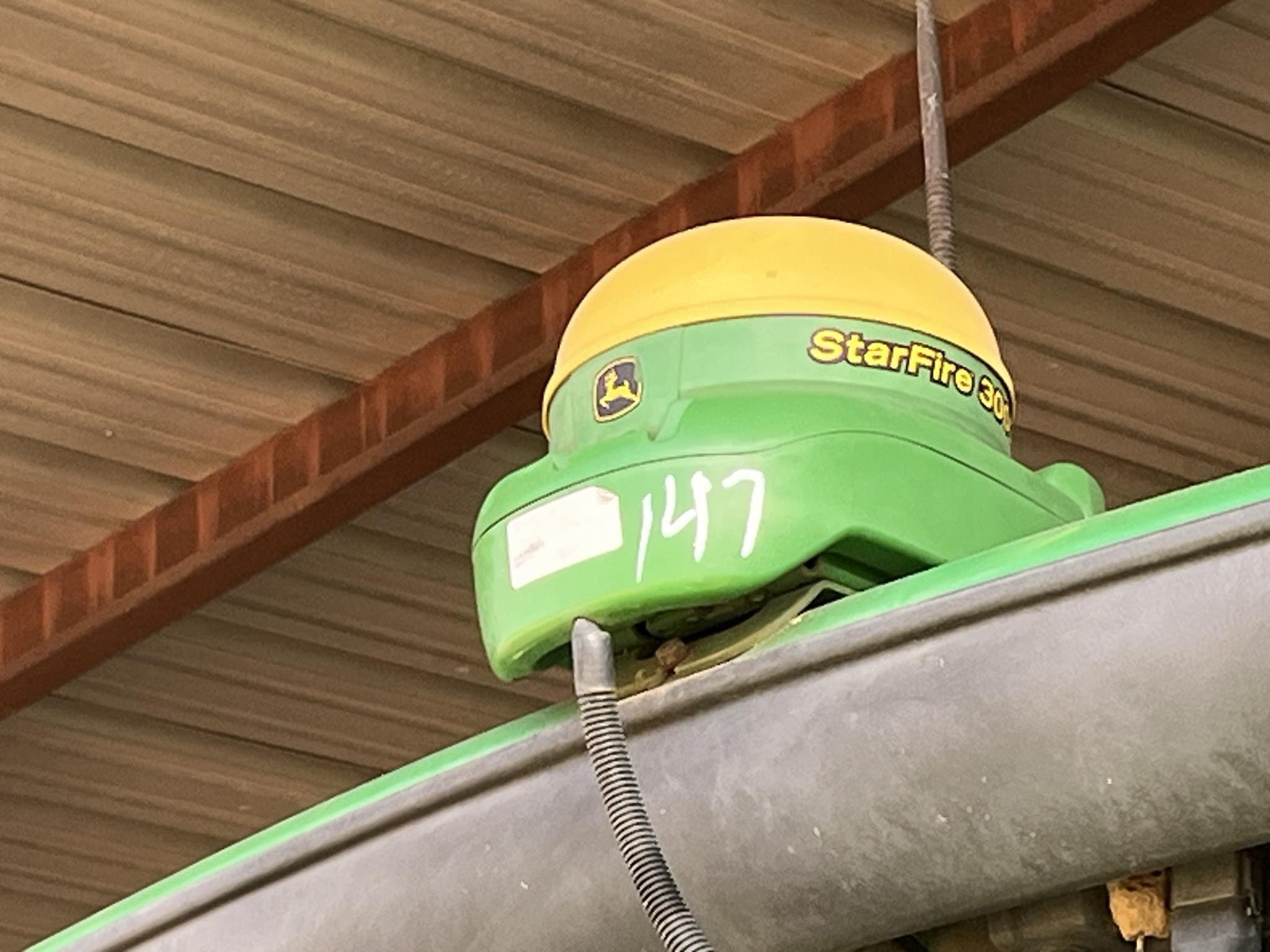 John Deere StarFire 3000 Equipment Image0