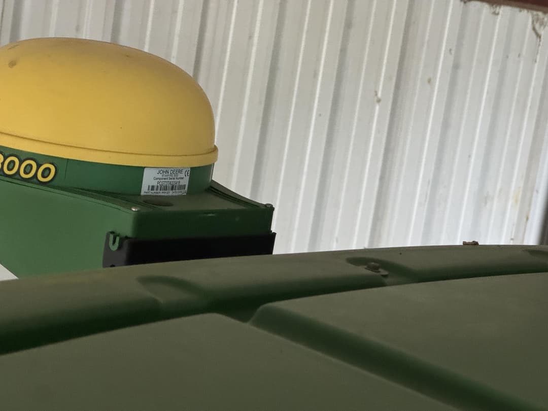 Image of John Deere StarFire 3000 Image 1